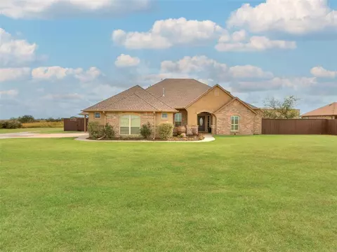 1108 NE Ash St, Piedmont, OK 73078