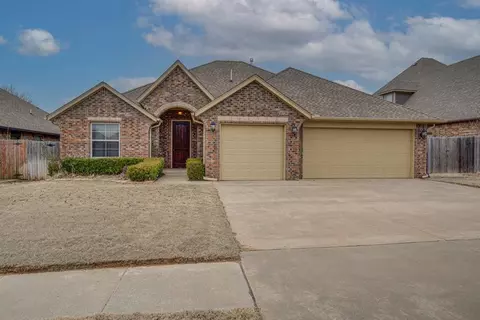 2209 Timber Rdg, Yukon, OK 73099