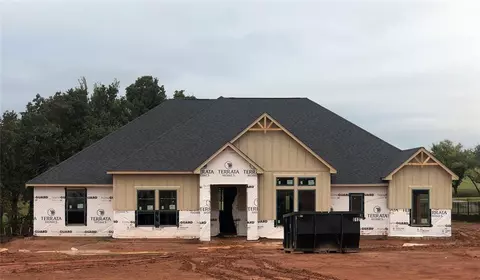 2293 Summit Cir, Blanchard, OK 73010
