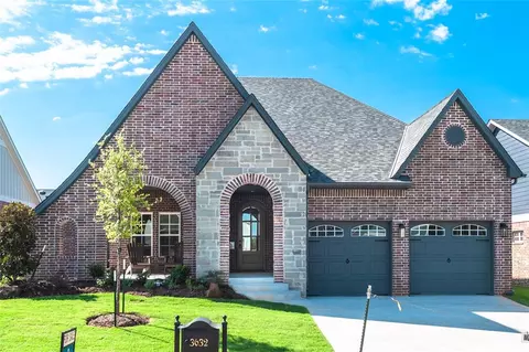 3632 Chapel Hill Row, Edmond, OK 73034