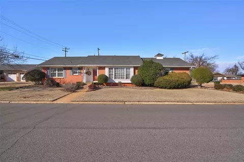 9921 Sunnymeade Pl, The Village, OK 73120