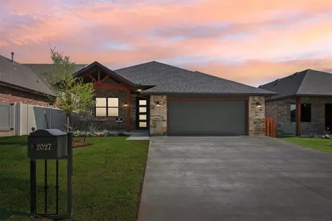 2027 Turtle Creek Way, Norman, OK 73071