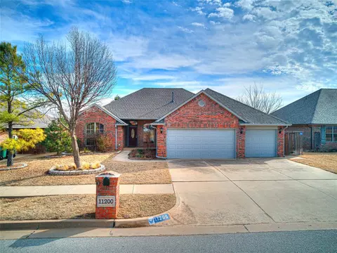 11200 Sturbridge Rd, Oklahoma City, OK 73162