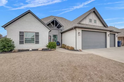 13601 Firethorn Dr, Piedmont, OK 73078