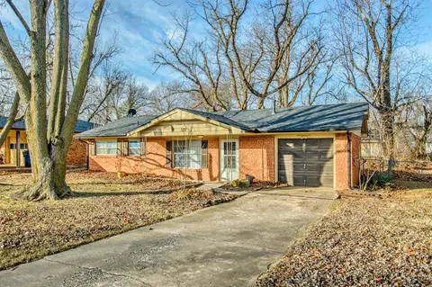 510 N 2nd St, Noble, OK 73068