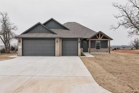 2005 Greys Harbor Rd, Blanchard, OK 73010