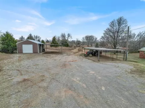 392 E H Ave, Alex, OK 73002 photo 5