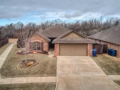 3513 Tecumseh Dr, Yukon, OK 73099