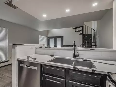 11510 N May Ave #B202, Oklahoma City, OK 73120
