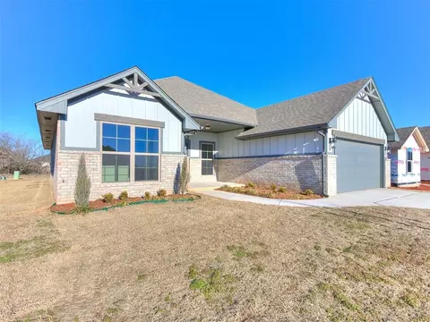 14125 Upper Village Dr, Piedmont, OK 73078