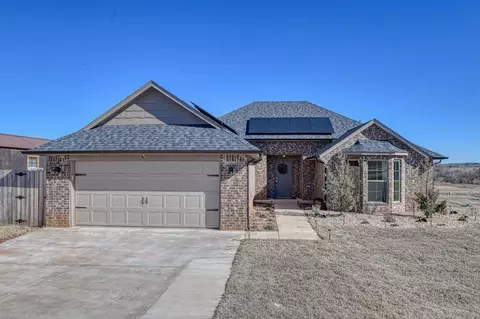 3702 King Arthur Ct, Newcastle, OK 73065