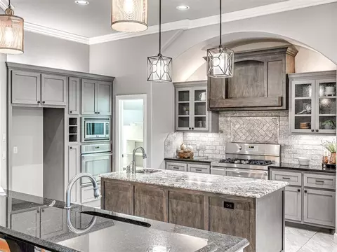 608 Sailboat Bridge Way, Edmond, OK 73034