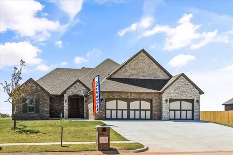 1113 Kimberlin Ln, Tuttle, OK 73089