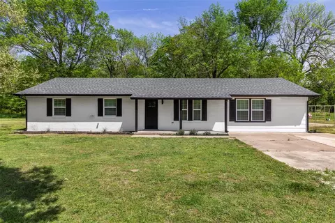22468 County Road 1560 Rd, Ada, OK 74820