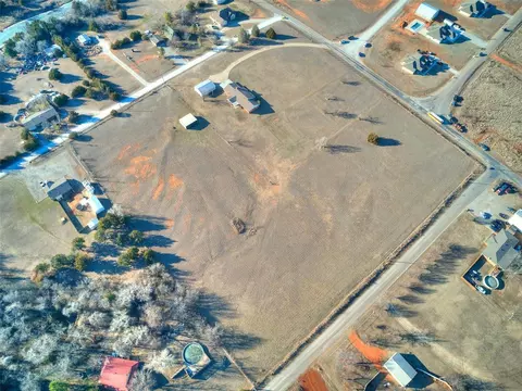1103 Bridgeview Ln, Tuttle, OK 73089 photo 2