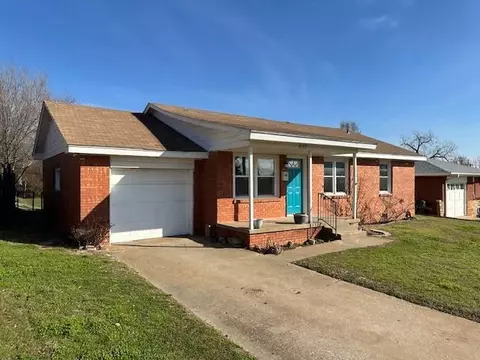617 E Frolich Dr, Midwest City, OK 73110