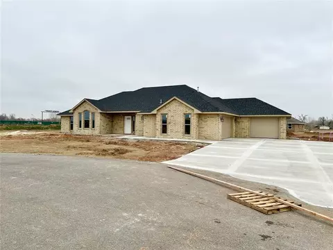 33 Independence Cir, Altus, OK 73521