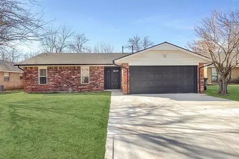 1013 S Neptune Rd, Edmond, OK 73003