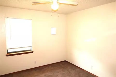 1900 Dover St, Norman, OK 73071 photo 16