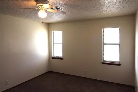 1900 Dover St, Norman, OK 73071 photo 13