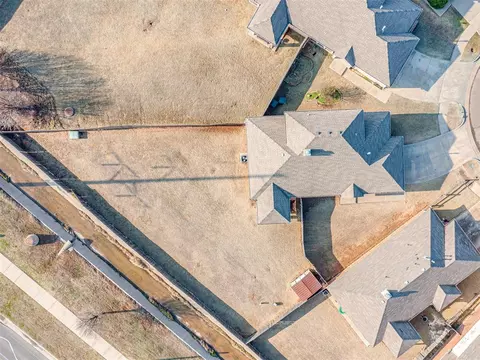 2508 Tyler Ln, Moore, OK 73170 photo 35