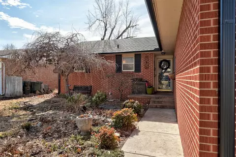 224 E 29th St, Edmond, OK 73013 photo 4