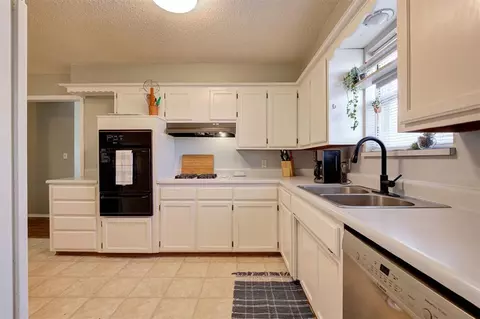 224 E 29th St, Edmond, OK 73013 photo 20