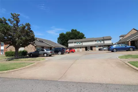 217 Bull Run St, Norman, OK 73071
