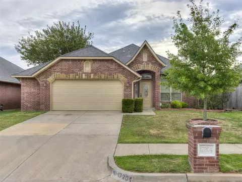 17204 Triana Dr, Oklahoma City, OK 73170