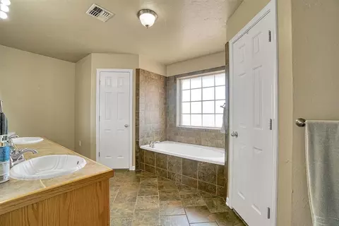 20433 E County Road 1567, Altus, OK 73521 photo 23