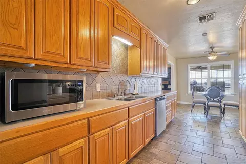 20433 E County Road 1567, Altus, OK 73521 photo 13