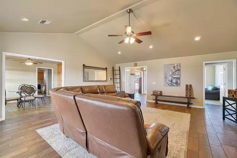 20433 E County Road 1567, Altus, OK 73521 photo 8