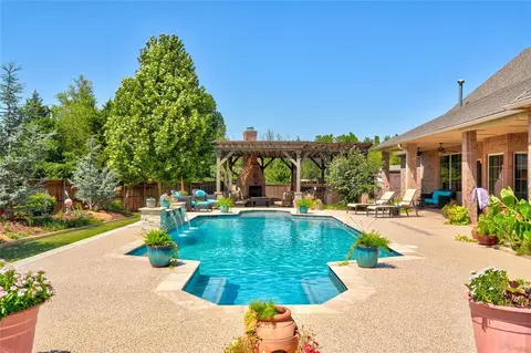 1417 N Tea Olive Way, Mustang, OK 73064