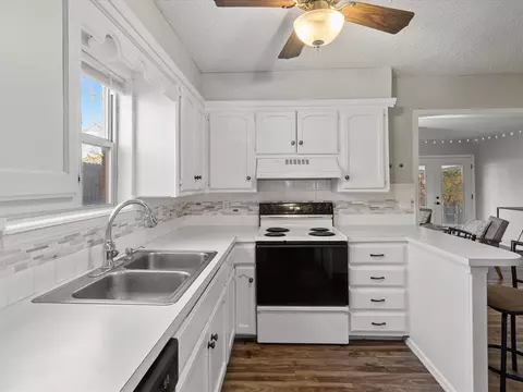 401 Crest Ln, Noble, OK 73068 photo 13
