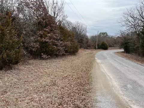 000 Windy Crest Rd, Sand Springs, OK 74063