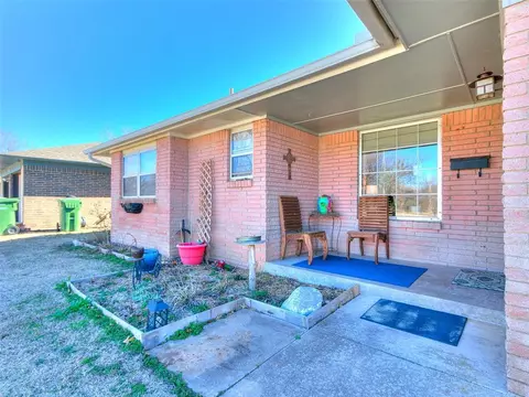 504 Walnut Ave, Yukon, OK 73099