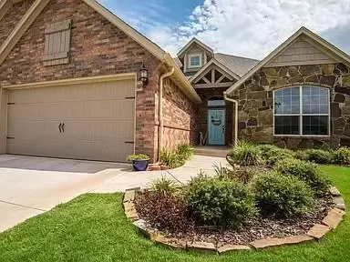 15212 Homecoming Dr, Edmond, OK 73013