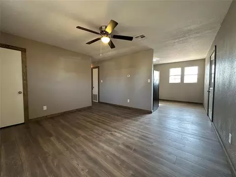 808 Asalee St, Altus, OK 73521 photo 4