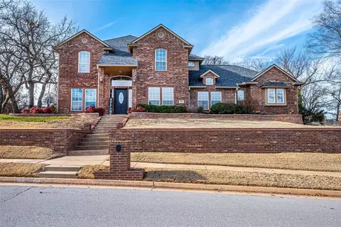 809 Fox Lake Ln, Edmond, OK 73034