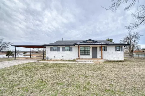 5620 Sleepy Hollow Rd, Norman, OK 73069
