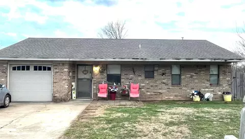 1212 Pond Crk, Tecumseh, OK 74873