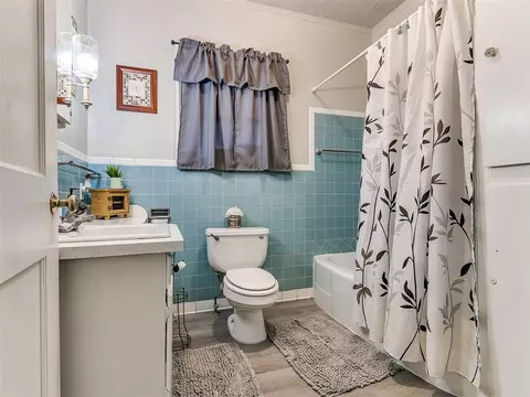 417 E Springer Ave, Guthrie, OK 73044 photo 13