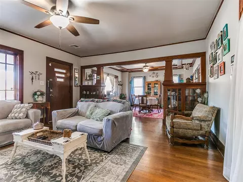 417 E Springer Ave, Guthrie, OK 73044 photo 3