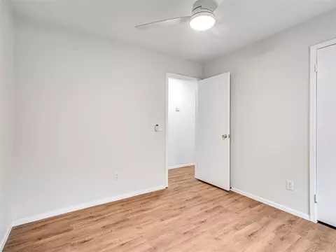 660 Camelot Dr, Moore, OK 73160 photo 22
