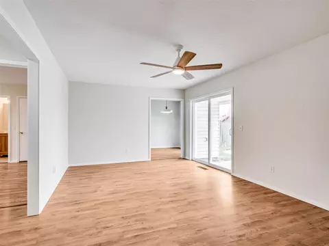 660 Camelot Dr, Moore, OK 73160 photo 6