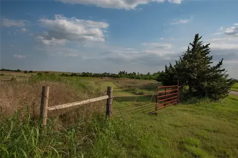 N Banner Road, Okarche, OK 73762
