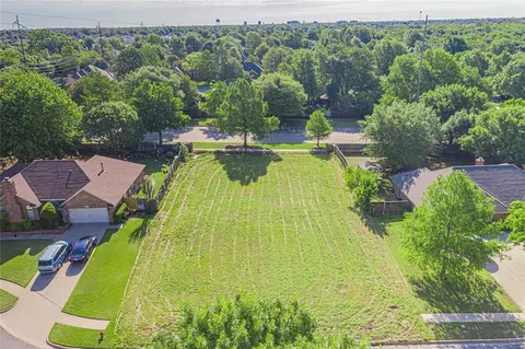 609 Shadow Crest Ct, Norman, OK 73072 photo 2