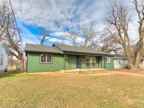 3409 Sycamore Dr, Midwest City, OK 73110