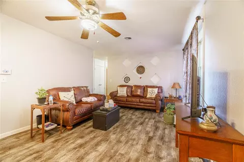5905 S Methodist Rd, Hinton, OK 73047