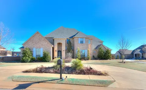 5300 Shades Bridge Rd, Edmond, OK 73034